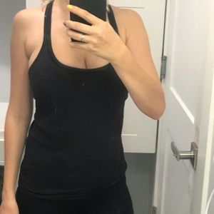 Lululemon top